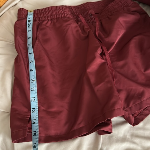 EUC Tek Gear Men's 5” Athletic Shorts - maroon / burgundy - Picture 5 of 5